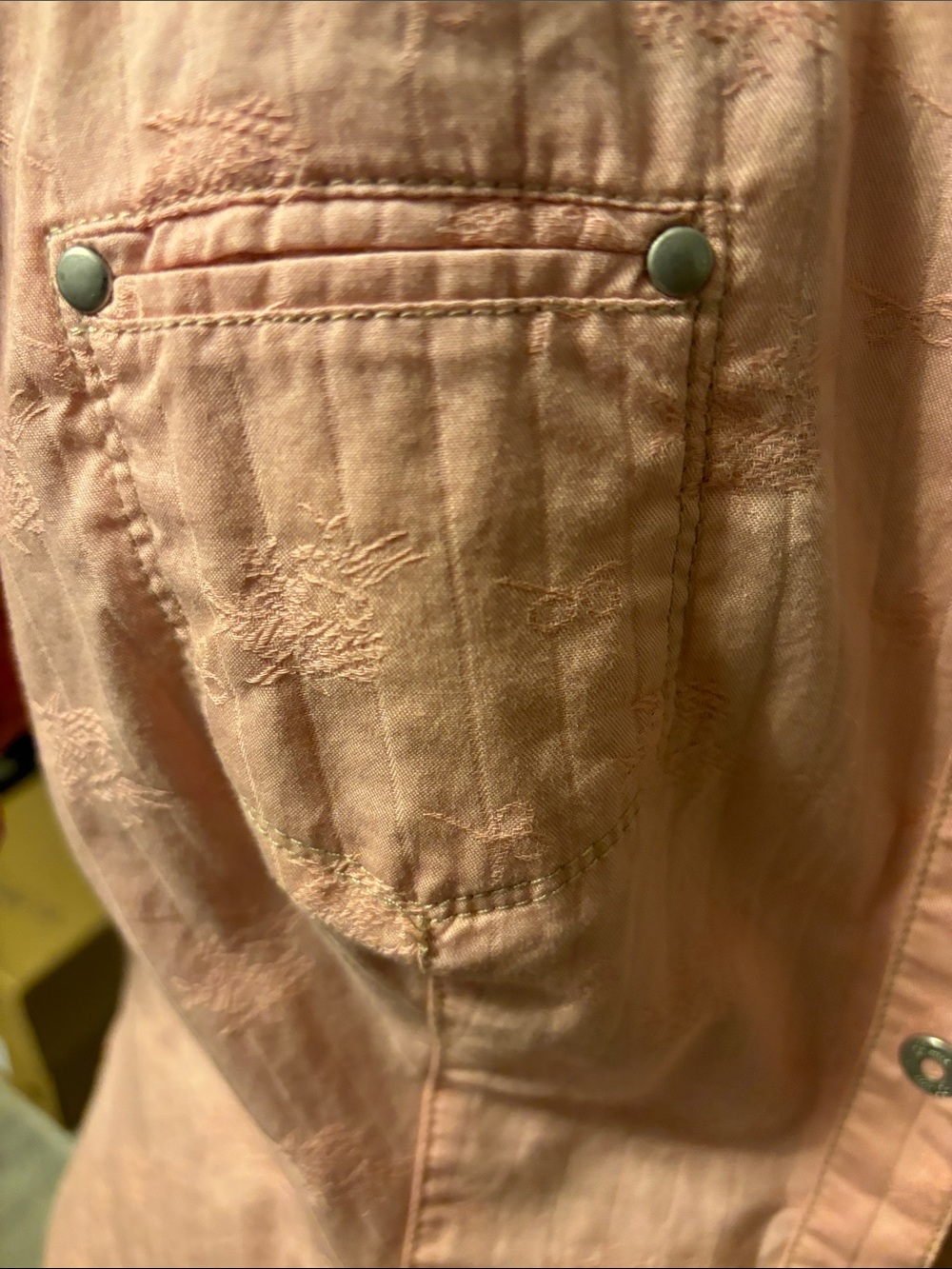 Guess Pink Puff Sleeve Button-Down Shirt - Picture 3 of 11